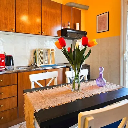 Maria's With Private Parking